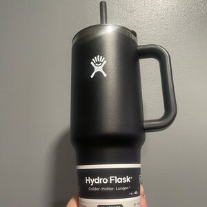 Hydro Flask Matte Black Mug with Handle